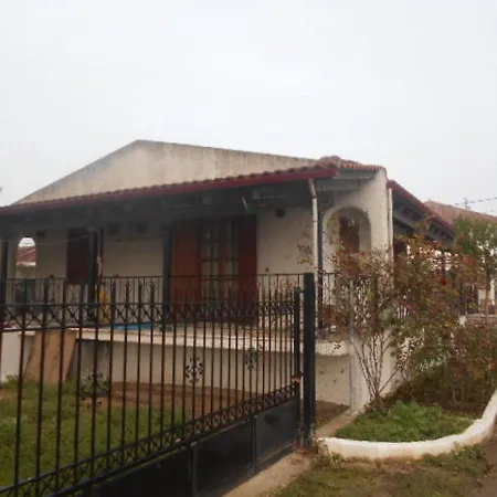 Next To The Gardens Aliartos