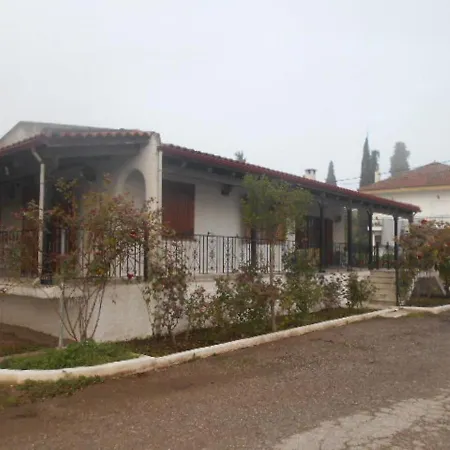 Next To The Gardens * Aliartos